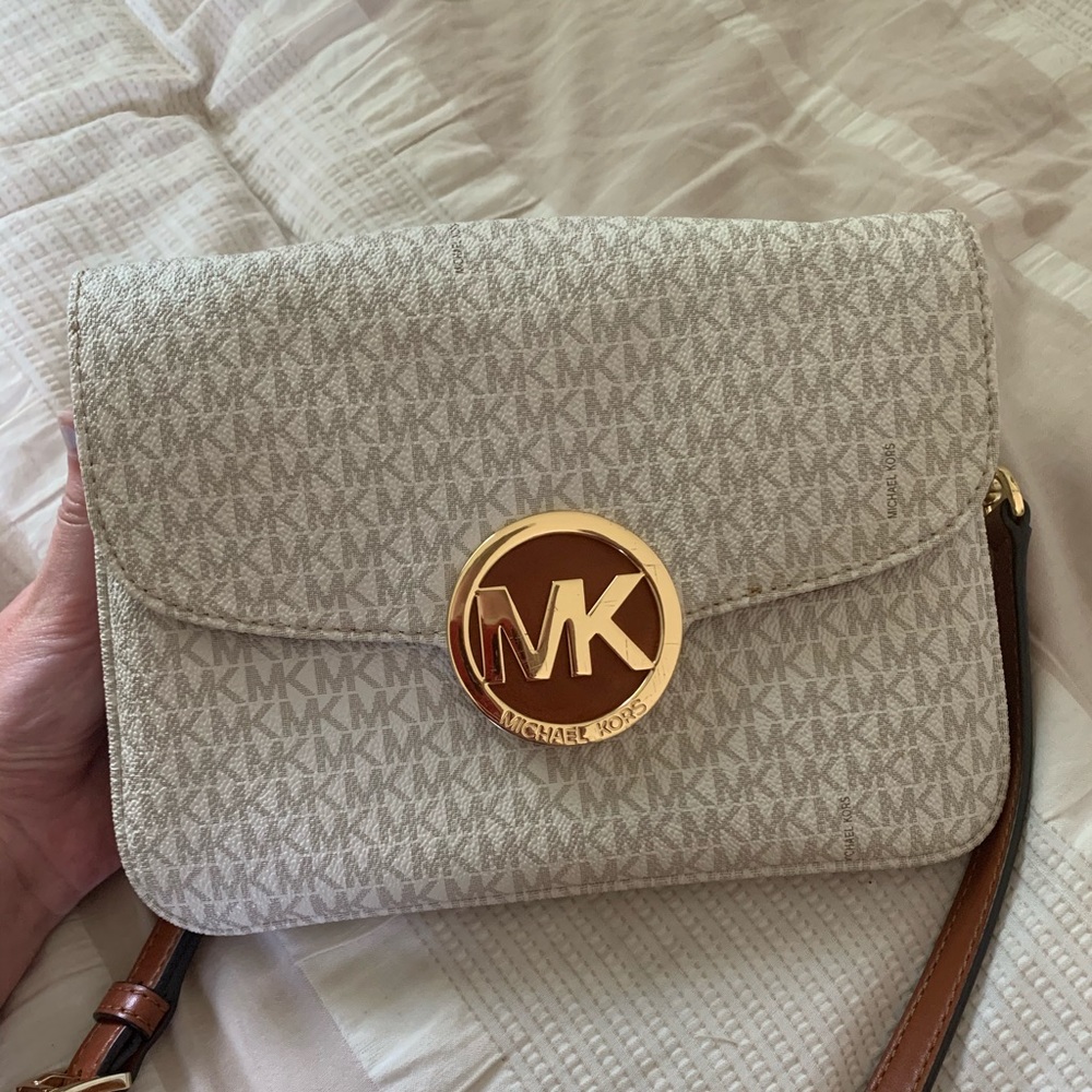Michael Kors Crossbody